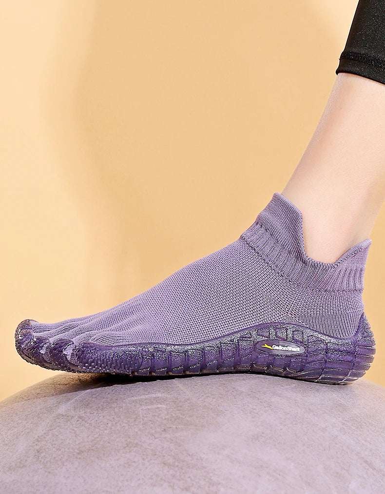 Five Finger Barefoot Shoes – Split Toe Minimalist Outdoor & Yoga Sneakers