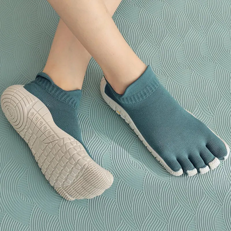 Five Finger Barefoot Shoes – Split Toe Minimalist Outdoor & Yoga Sneakers